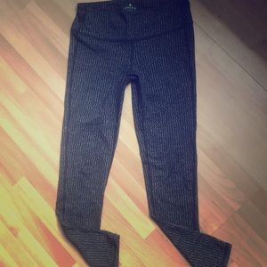 Athleta leggings size medium
